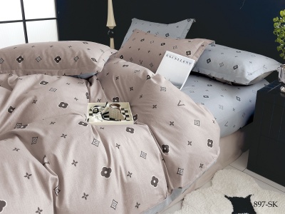 КПБ Cleo сатин набивной "Satin de Luxe" полуторный 150*210*1 160*230*1(±5) 70*70*2(±2) (15/897-SK, Оригинальное, Бежевый) КПБ Cleo сатин набивной "Satin de Luxe" полуторный 150*210*1 160*230*1(±5) 70*70*2(±2) (15/897-SK, Оригинальное, Бежевый)